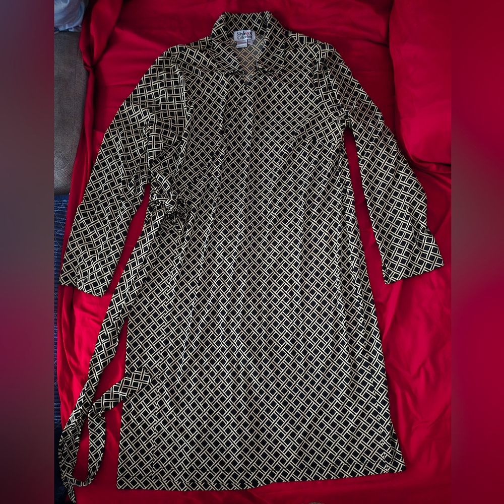 WOMAN DRESS